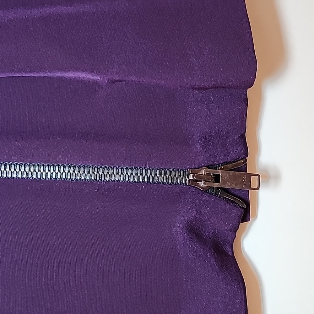 Gucci 100% silk Purple asymmetrical zip Pleated Cutout Elegant Dress Sz 42/Med - Picture 11 of 16